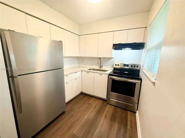 220 NE 41st St, Fort Lauderdale, FL