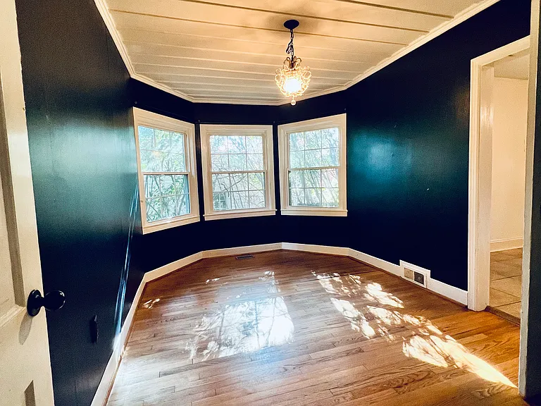 300 Pinecrest Dr — Photo 24