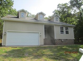 1814 Paradise Acres Rd, Russellville, AR 72802