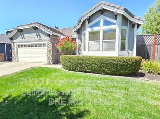 1853 Sandstone Dr, Petaluma, CA 94954