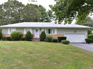 31 Canfield Rd, Seymour, CT 06483