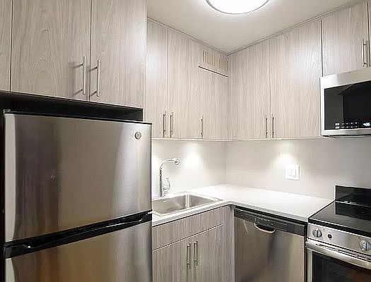 2nd image of 285 Mott St #7D