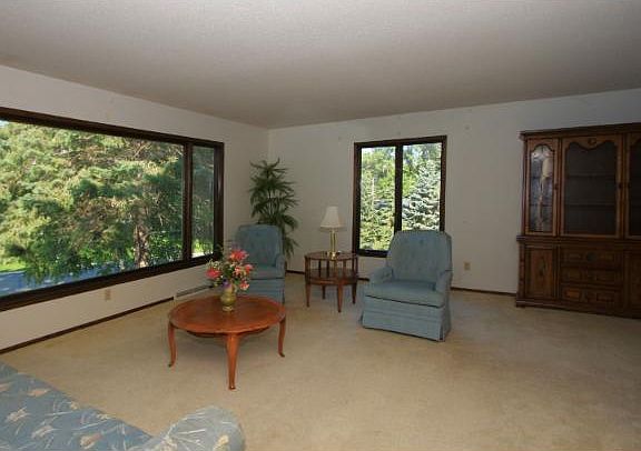 3rd image of 264 Lakeview Terrace Blvd