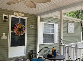 388 Daniels Dr, Gilbertsville, KY 42044