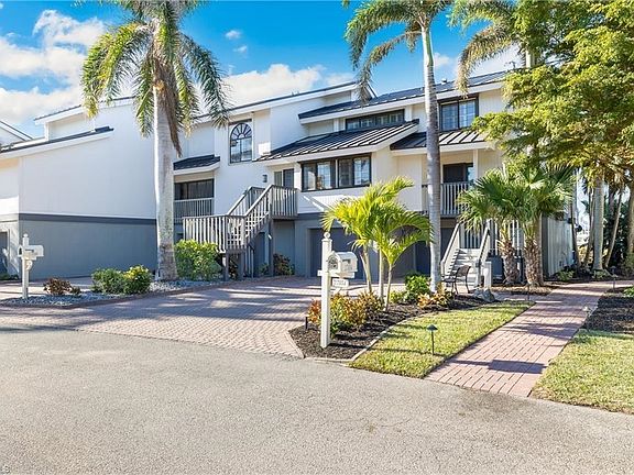 3rd image of 17054 Marina Cove Ln