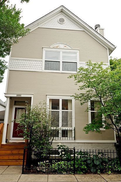 1st image of 2909 N Wolcott Ave #A
