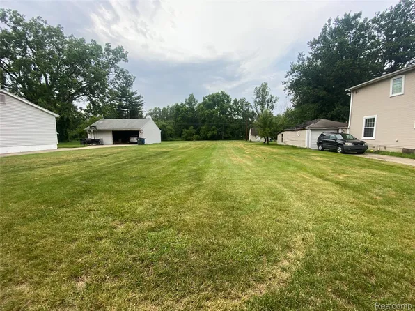 Powers Powers St, Westland, MI 48186