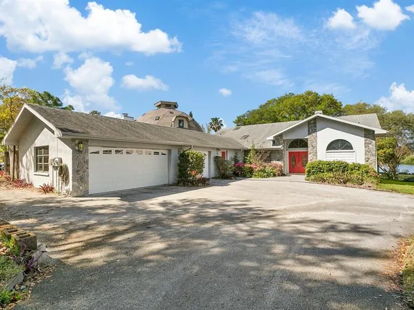 3009 Pineview Dr, Holiday, FL 34691