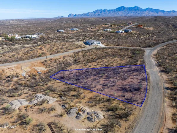 32 Calle Dinamarca Unit 10, Rio Rico, AZ 85648
