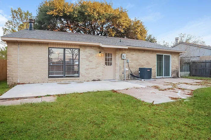 5211 Parkridge Dr — Photo 14