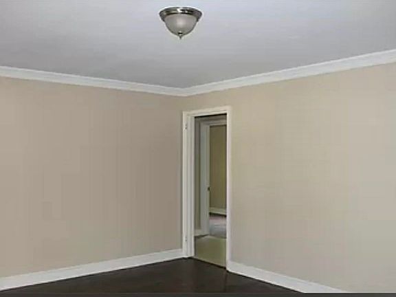 4th image of 2765 Walnut Rd