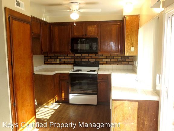 5th image of 10733 Escobar Dr