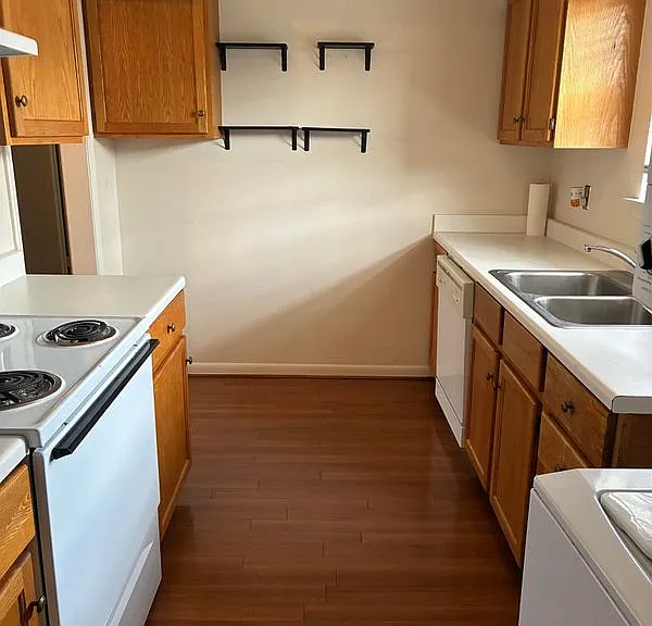 1701 Lobdell Ave #91 — Photo 3