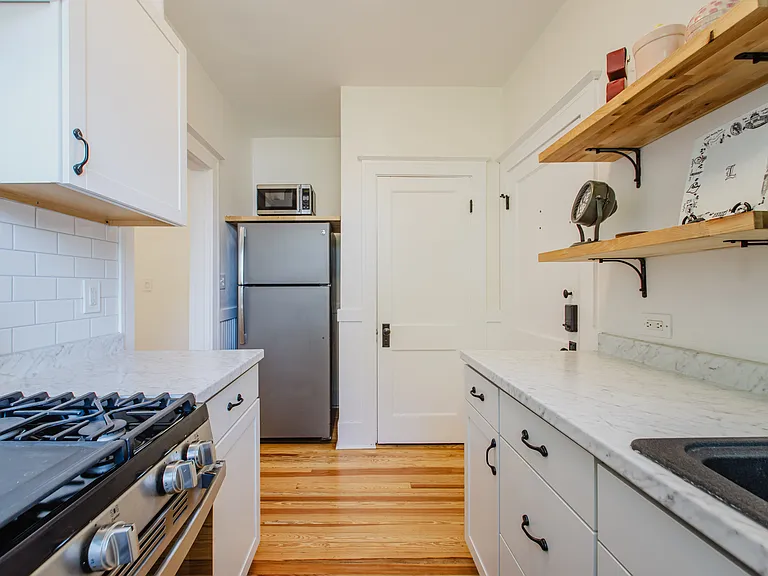 565 Eastern Pkwy #14 — Photo 3