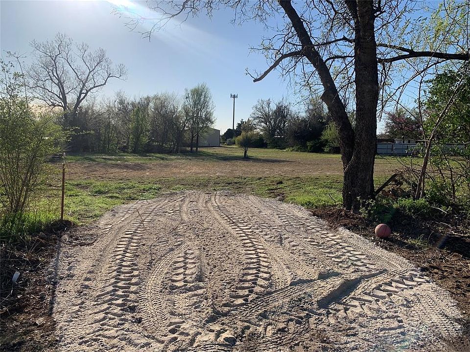1st image of Woodland Dr Lot 16