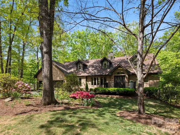 152 Eastmoor Dr, Asheville, NC 28805