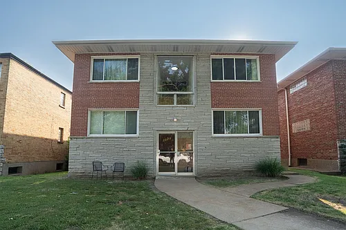 5205 Jamieson Ave Photo 1