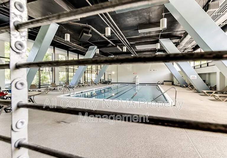 3800 Powell Ln #727 — Photo 37