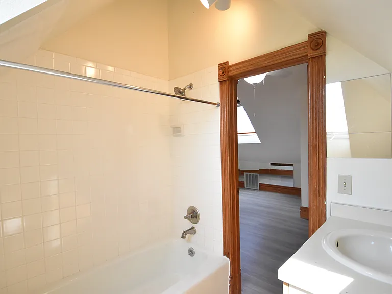 1929 Walnut St #3 — Photo 28