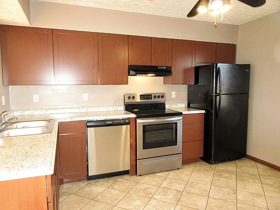 2nd image of 3561 White Oak Ct
