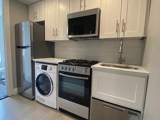 Rented by REAL New York | media 23