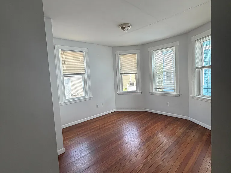 21 Monticello St #4 — Photo 3