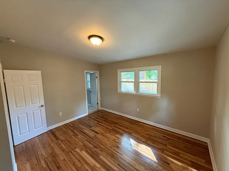 205 Ashby Way — Photo 9