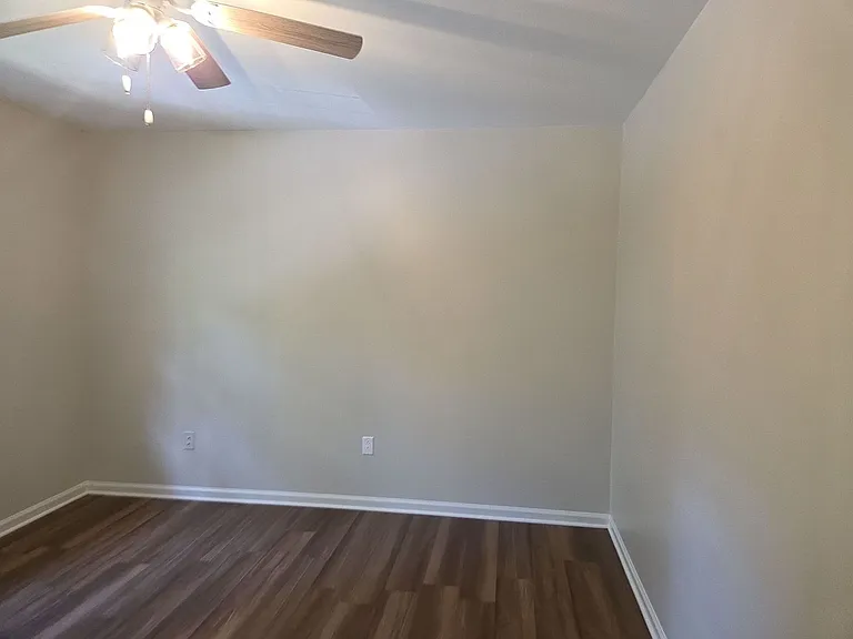 1176 Pine Haven Ct — Photo 2