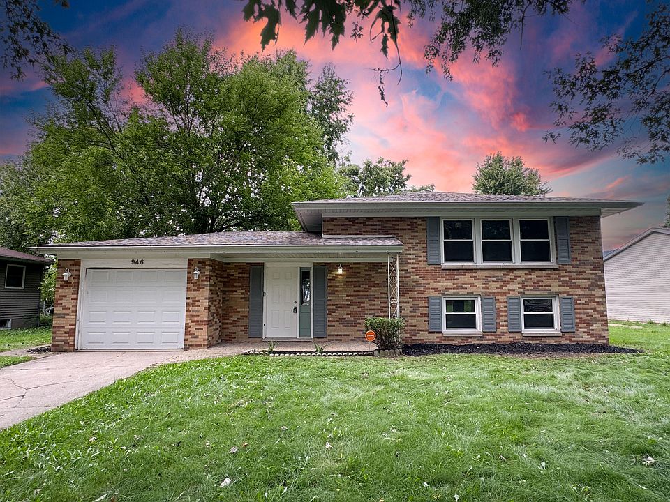 1st image of 946 W 67th Pl