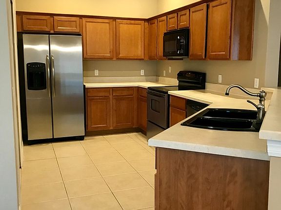 3rd image of 7119 Harmony Square Dr S