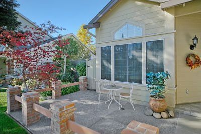 3rd image of 1715 Chilton Dr