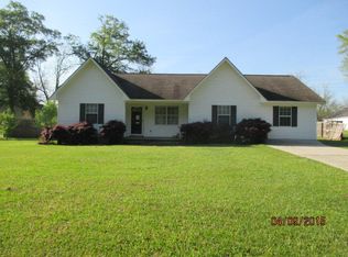 162 Van Demon Ct, Fitzgerald, GA 31750