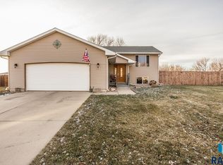 515 N Jenny Ave, Tea, SD 57064
