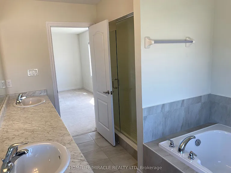 2 Cahill Dr — Photo 28