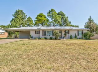 500 W Hillcrest St, Keene, TX 76059