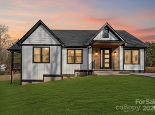 4 Shytle Ln, Fletcher, NC 28732