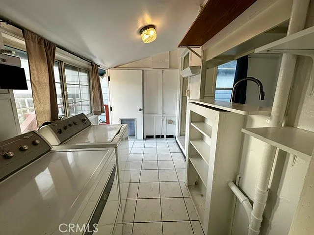 131 N Pacific Coast Hwy — Photo 16
