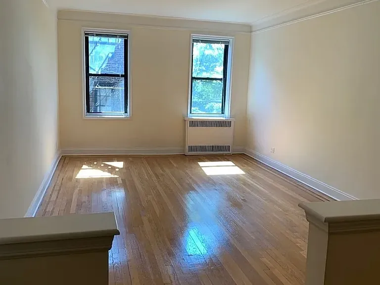 36-35 167th St #5M — Photo 1