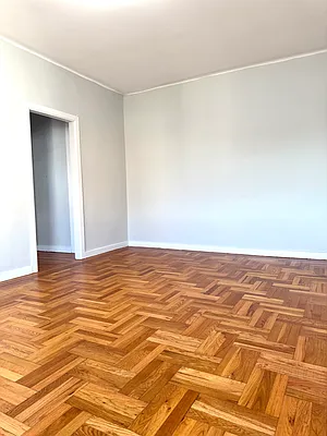 Rented by Chana Ofek, LREB | media 4