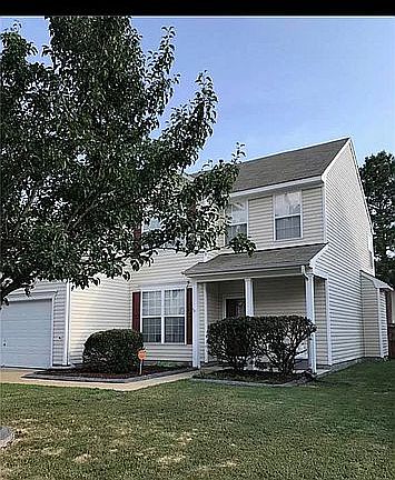 2nd image of 937 Holbrook Dr