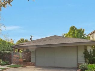 221 S Carmelina Ave, Los Angeles, CA 90049