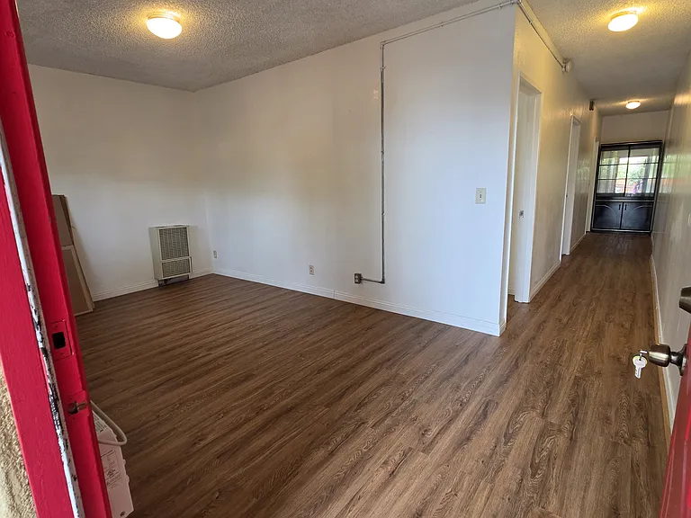 1360 Quintero St — Photo 2