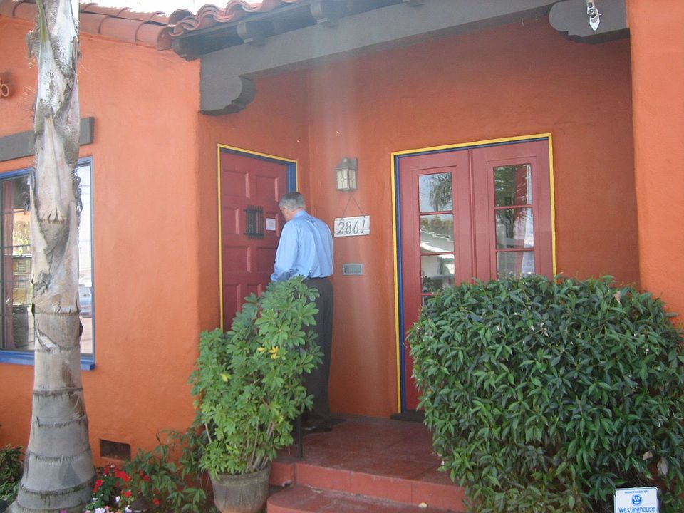 1st image of 2861 Howard Ave