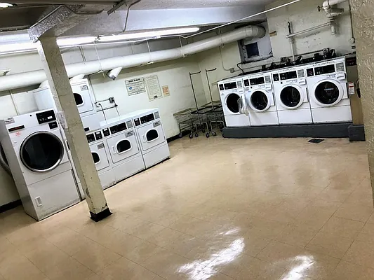 Sold by Area New York | media 17