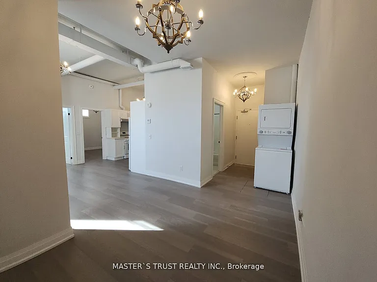 54 Main St S #1 — Photo 5