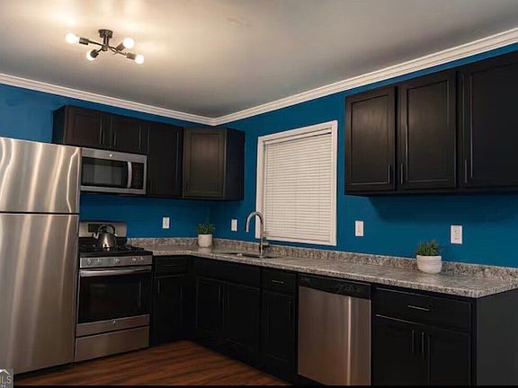 5th image of 2958 Holcomb Ct