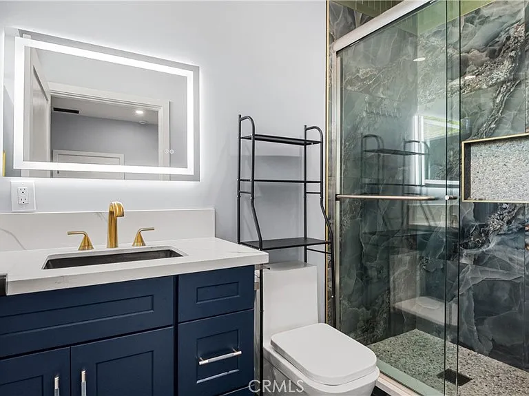 727 E Myrtle Ave #B — Photo 30
