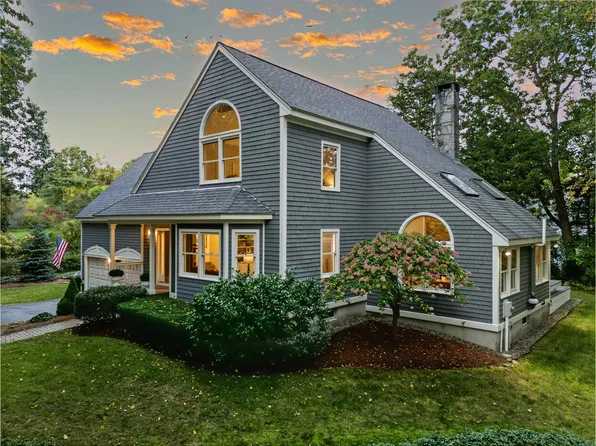 4 CAPTAINS Way, Exeter, NH 03833