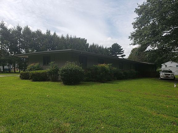 2nd image of 6904 Robin Dr