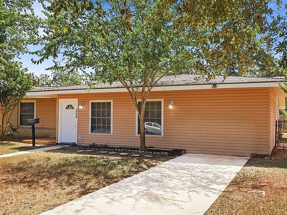3rd image of 358 TIMBERLANE DR